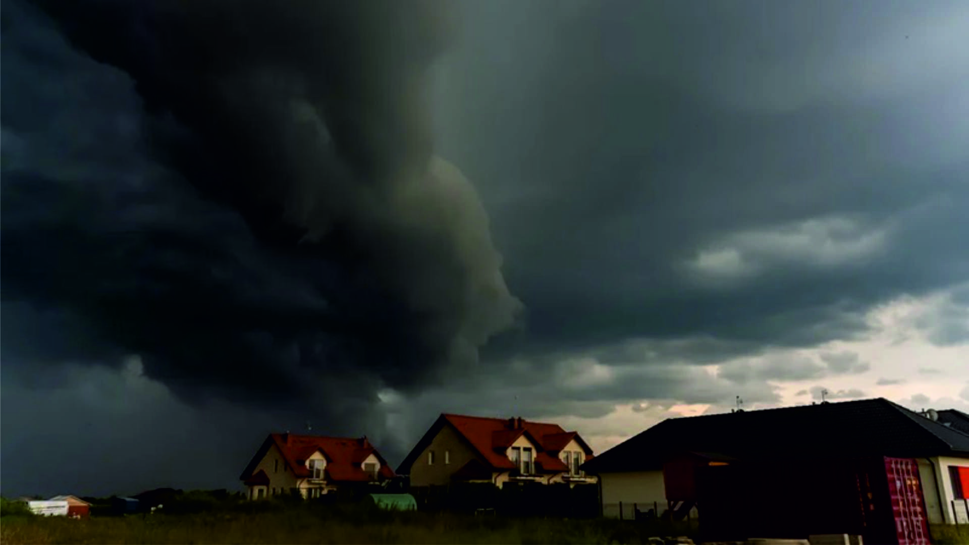 Premium Roofing Tiles Backed by 40 Year Guarantee | TEGOLA